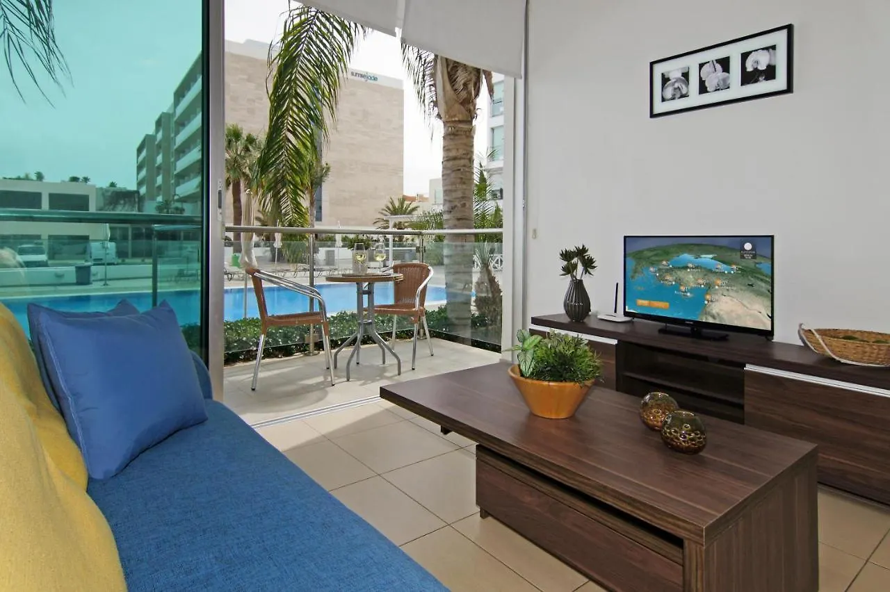 Diana - Coralli Beachfront Apartment Πρωταράς Σπίτι διακοπών